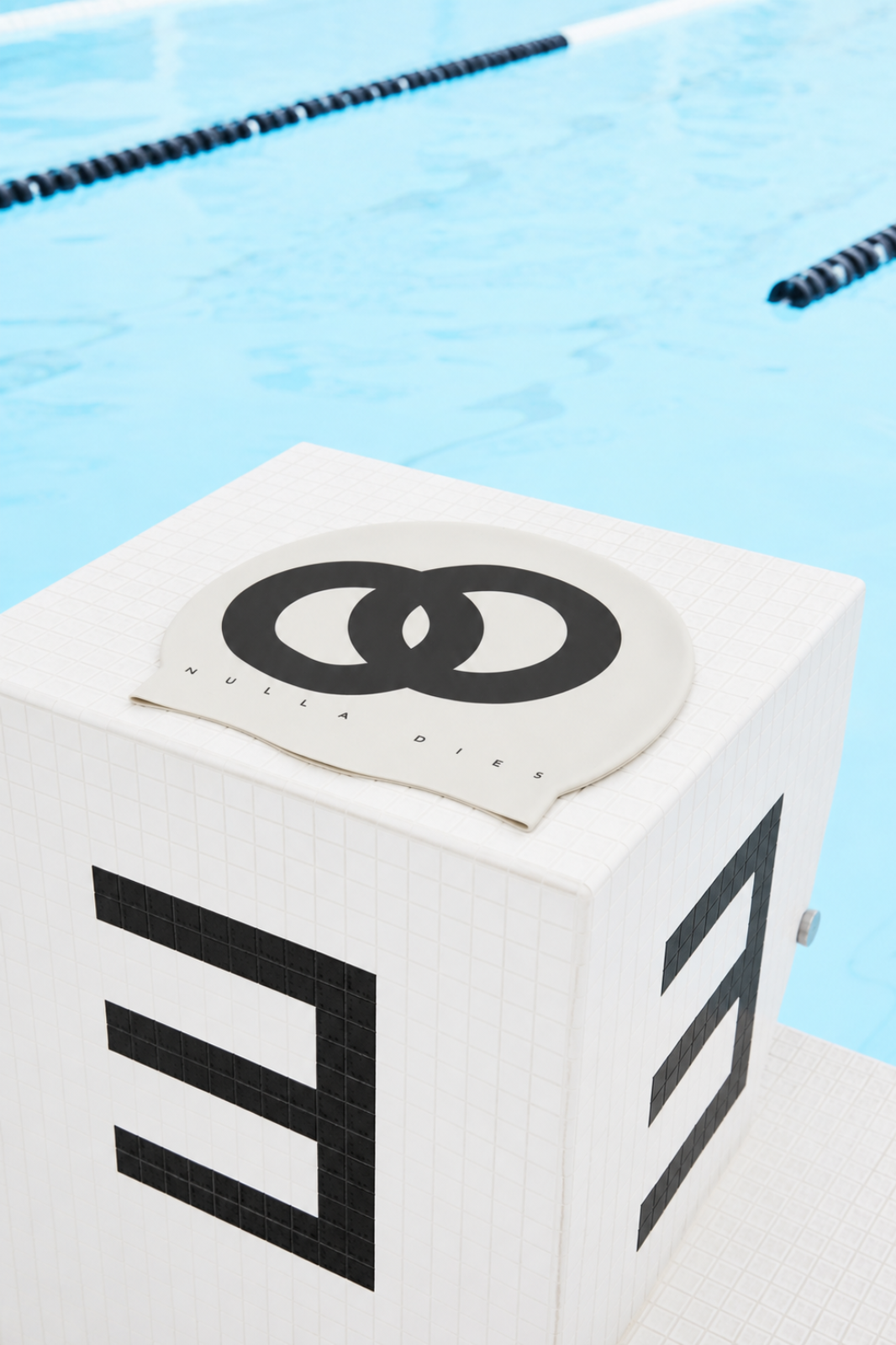 Swimcap Nulla Dies Sand Noir
