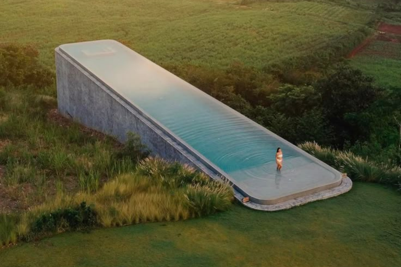 Infinitypool in het Sala Khaoyai Hotel, Thailand